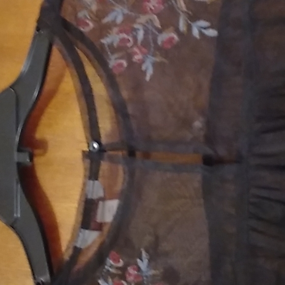 Arizona Jeans Sheer Top - Picture 3 of 4